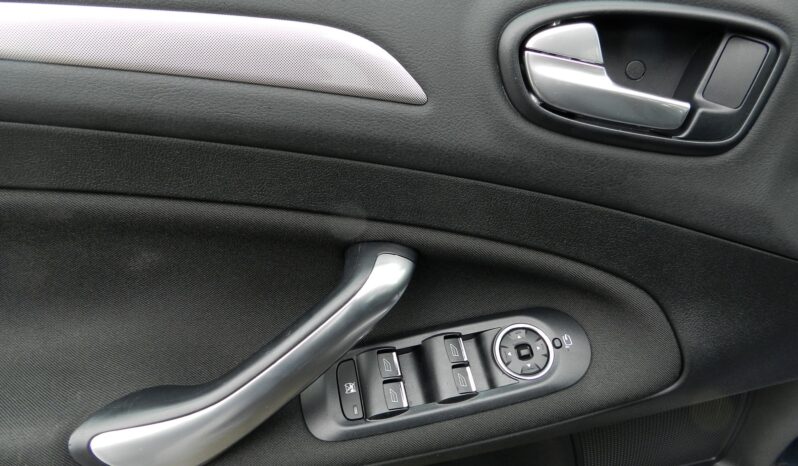 Ford Mondeo 2.0 TDCi full
