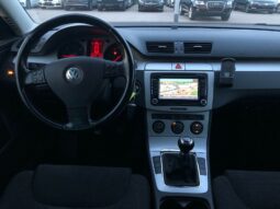 Volkswagen Passat full