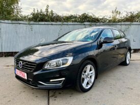 Volvo V60 D6 Plug-In Hybrid AWD