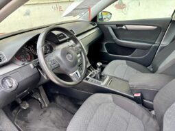 VW Passat 1.6 Diesel – Confortline Business – Sedan full