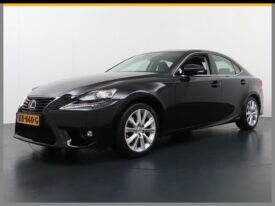 Lexus IS 300h – Hybrid