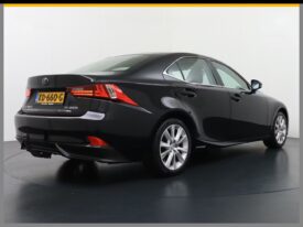 Lexus IS 300h – Hybrid